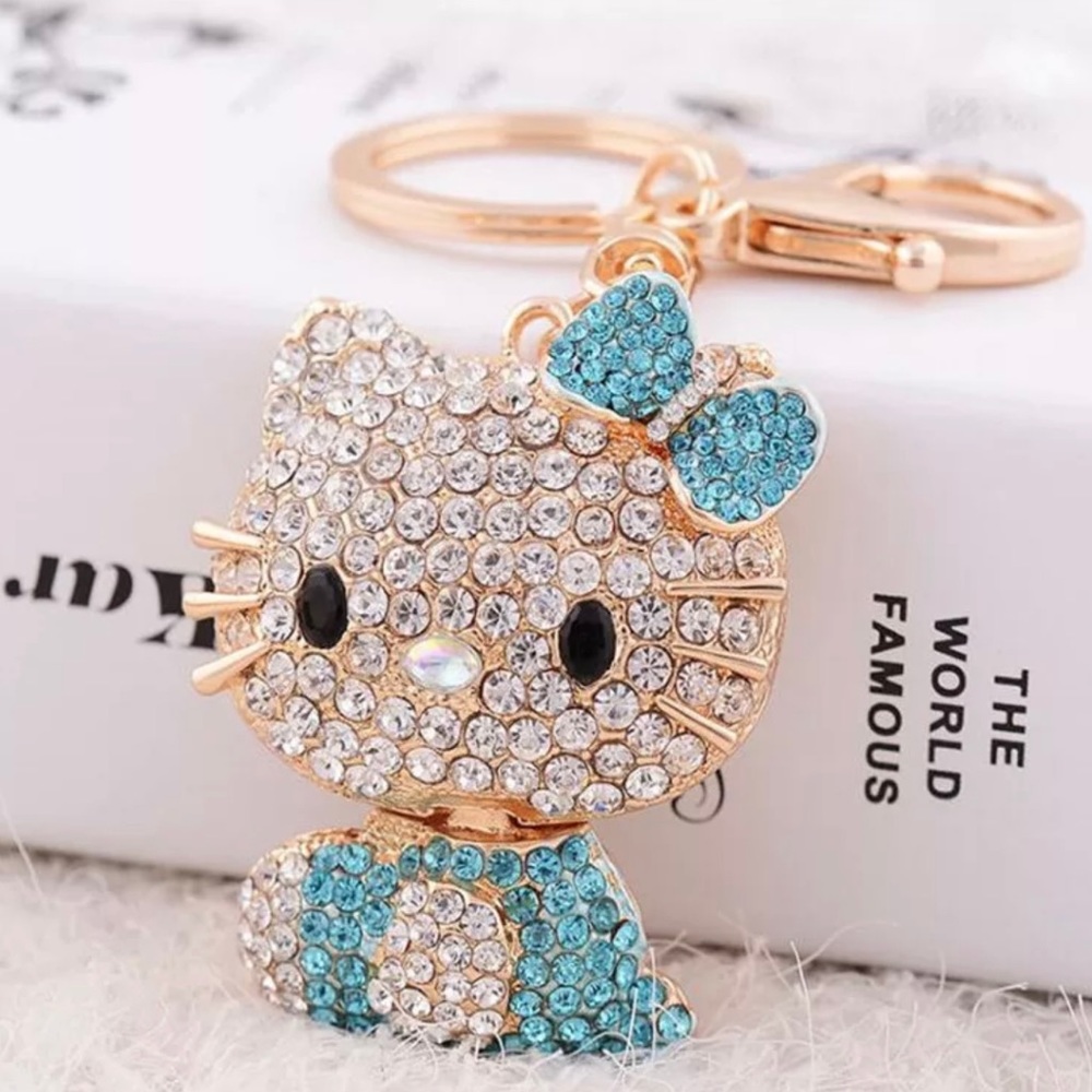 Hello Kitty keychain made of SWAROVSKI CRYSTALS.NWT